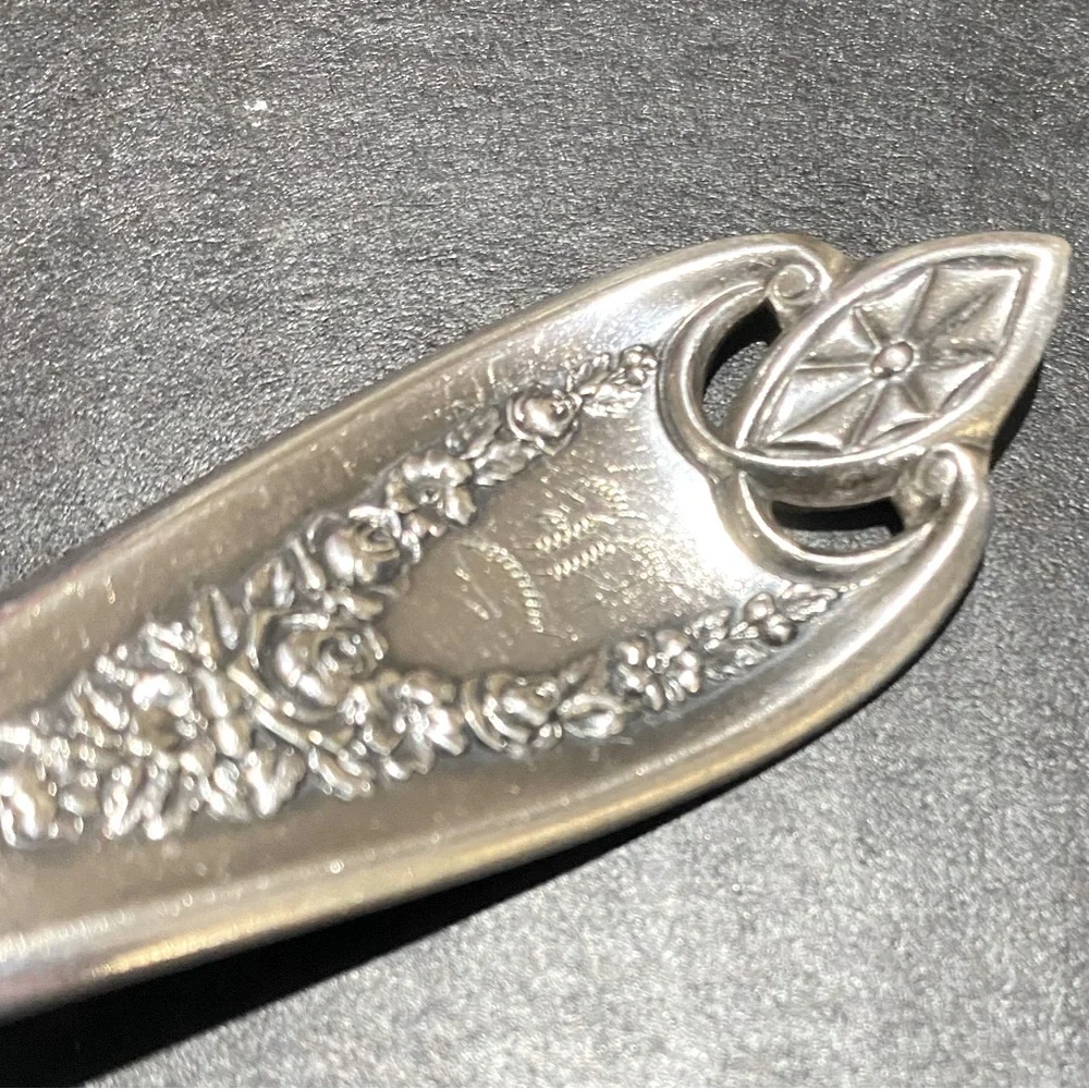 1847 Rogers Bros Old Colony Silverplate Serving Spoon 7.25
